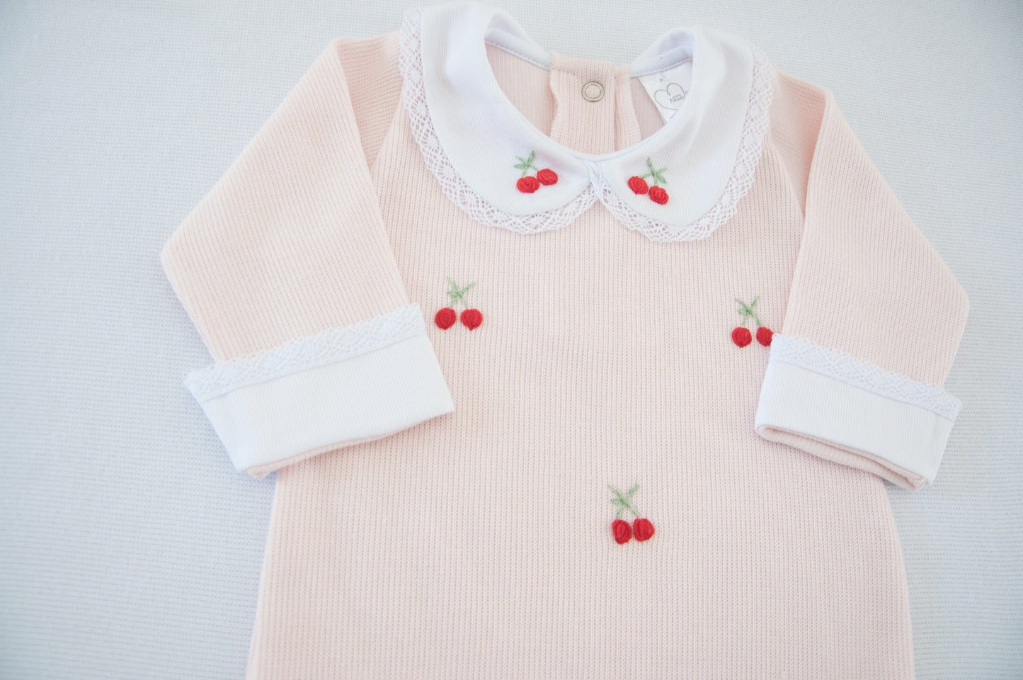 Macacão Bebê Cerejinha Rosa Buá