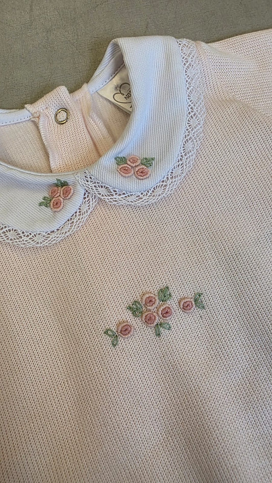 Macacão Bebê Rosa Rococó Flores Buá