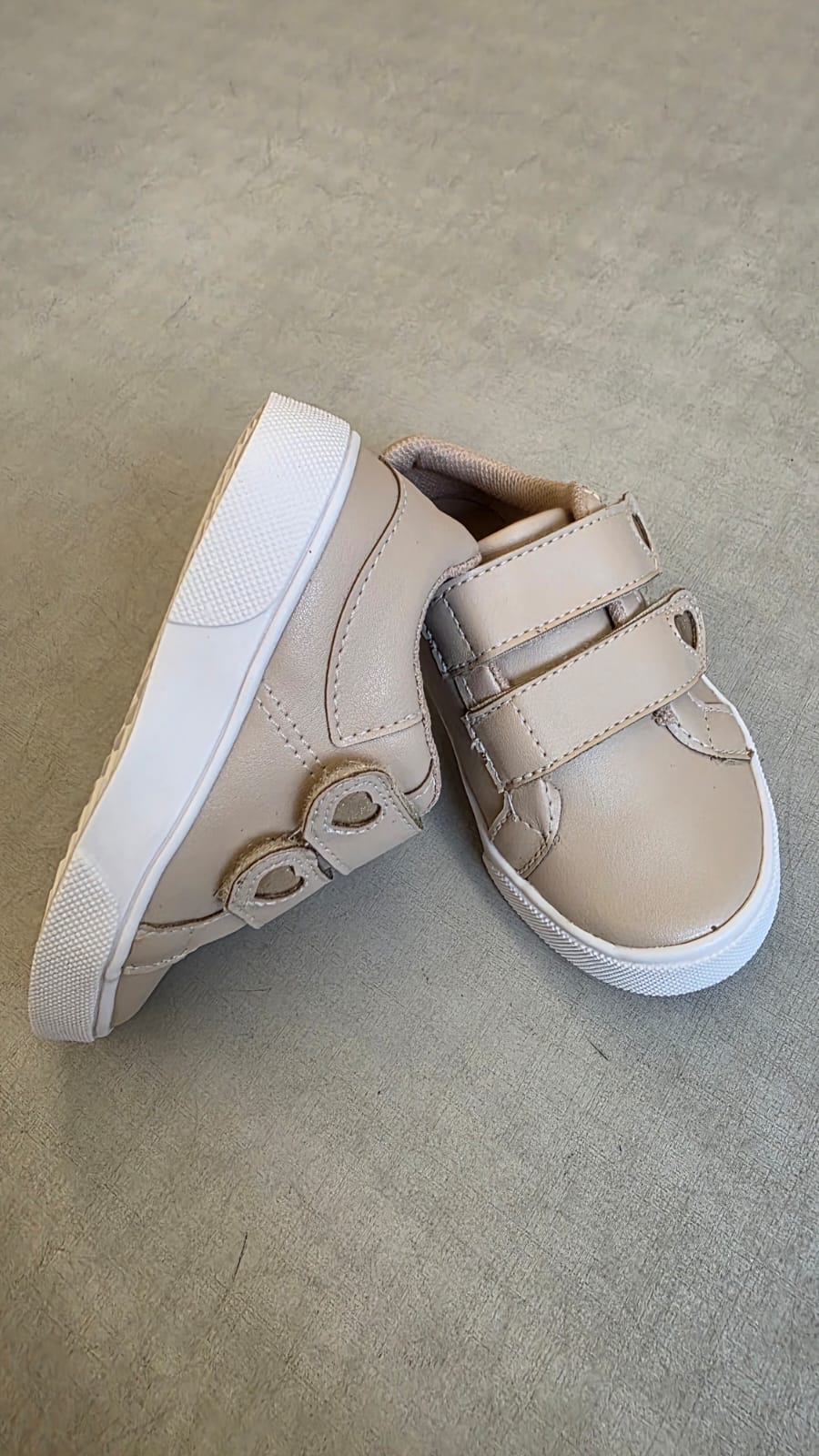 Tênis Infantil Velcro Creme Buá