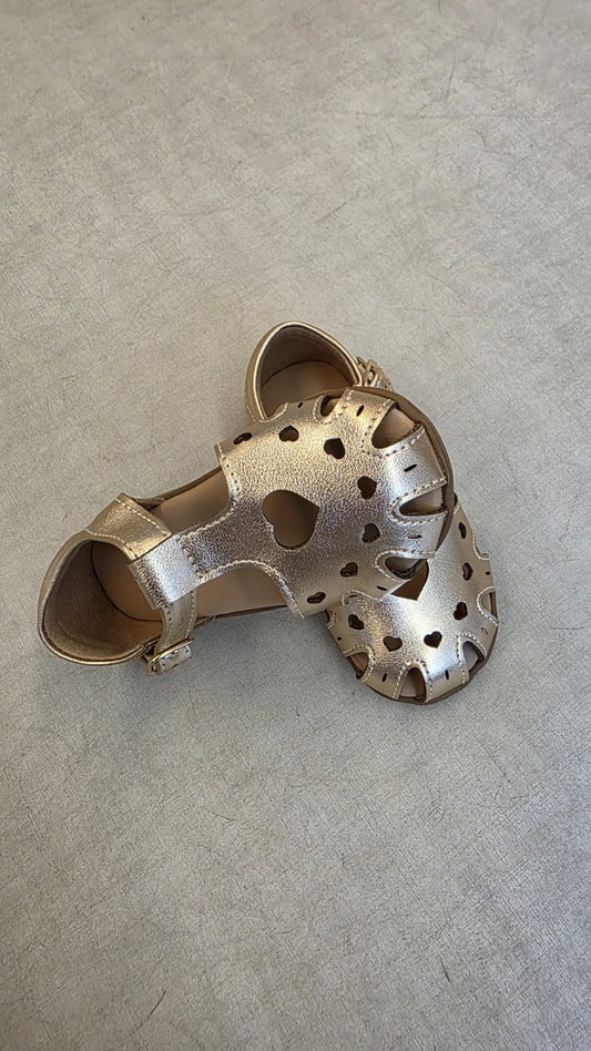 Sandália Infantil Dourada Coração Buá