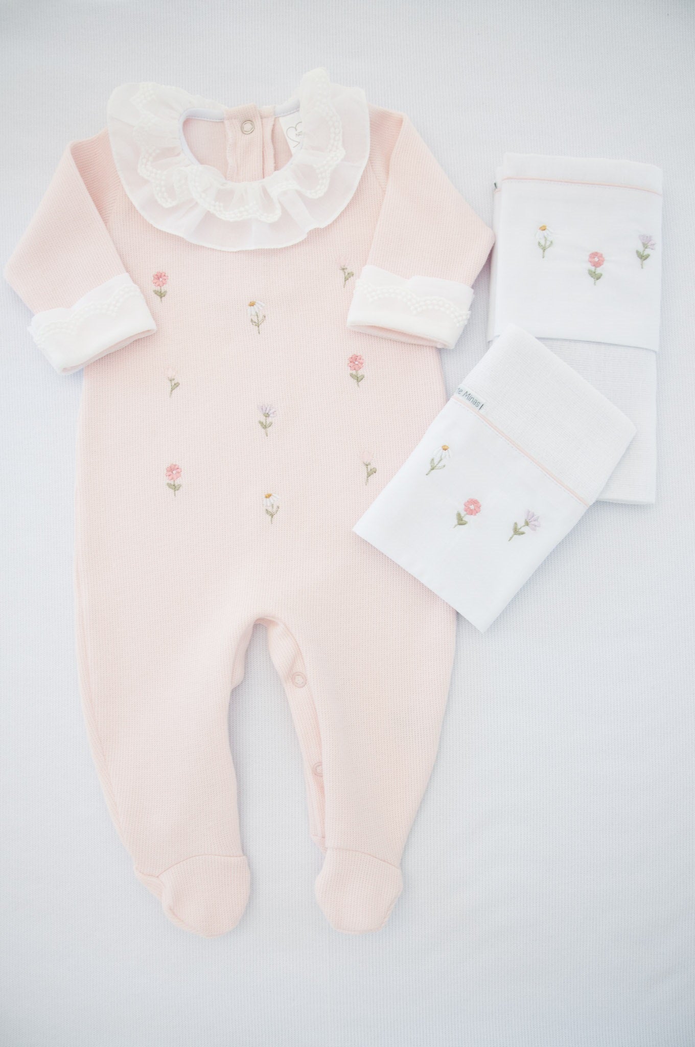 Macacão Bebê Jardim Sonhos Rosa Buá