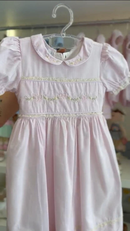 Vestido Infantil Rosa Clássico Bordado Buá