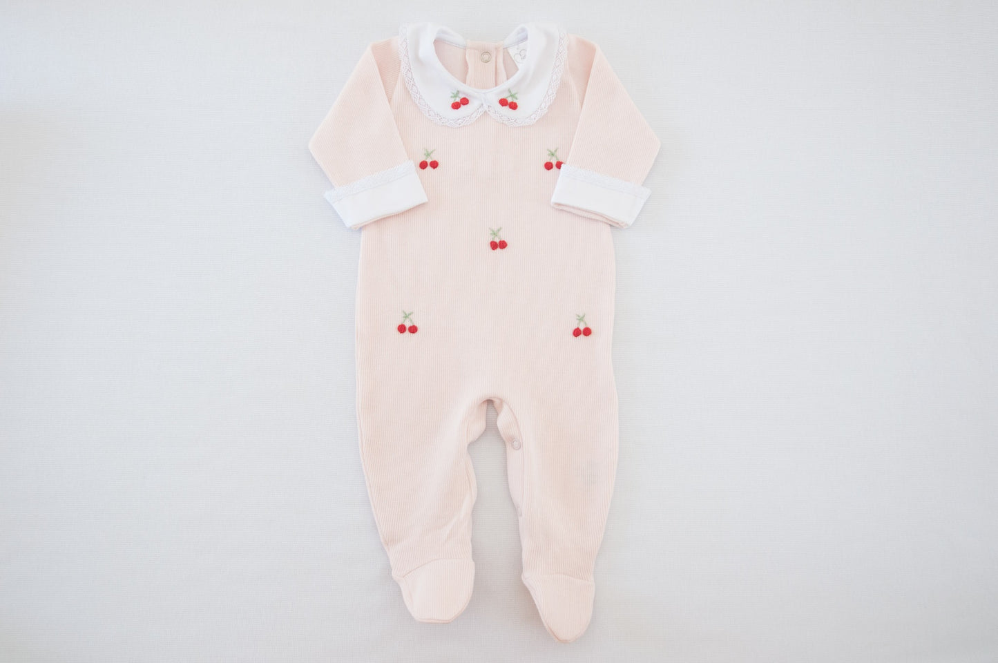 Macacão Bebê Cerejinha Rosa Buá