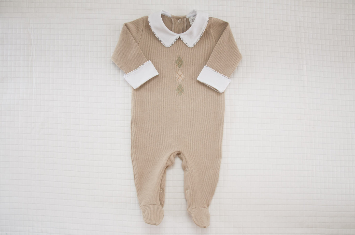 Macacão Bebê Escócia Bege Buá