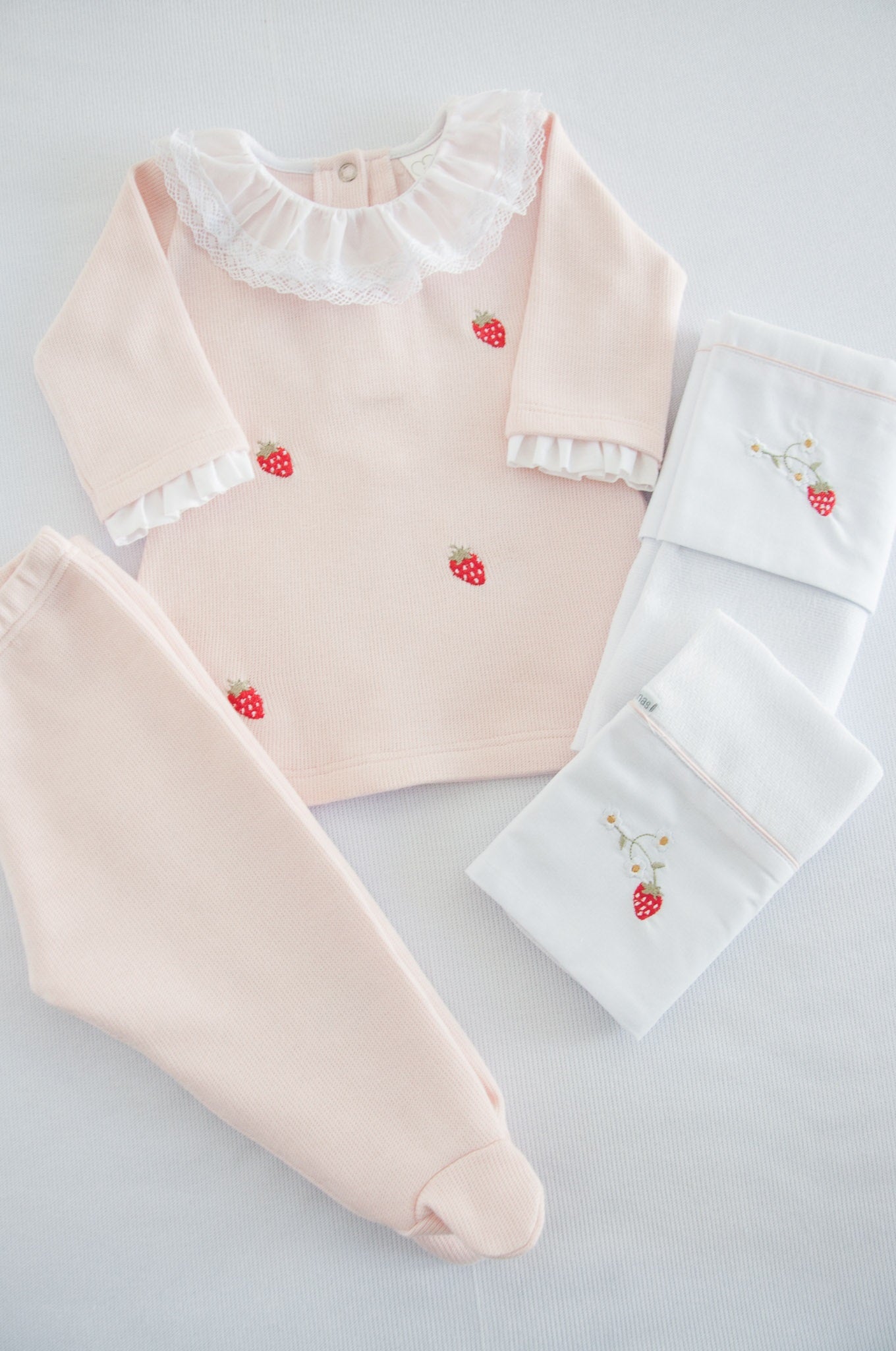 Vestido com Calça Bebê Doce Morango Rosa Buá