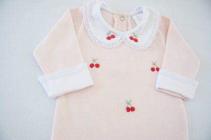 Macacão Bebê Cerejinha Rosa Buá