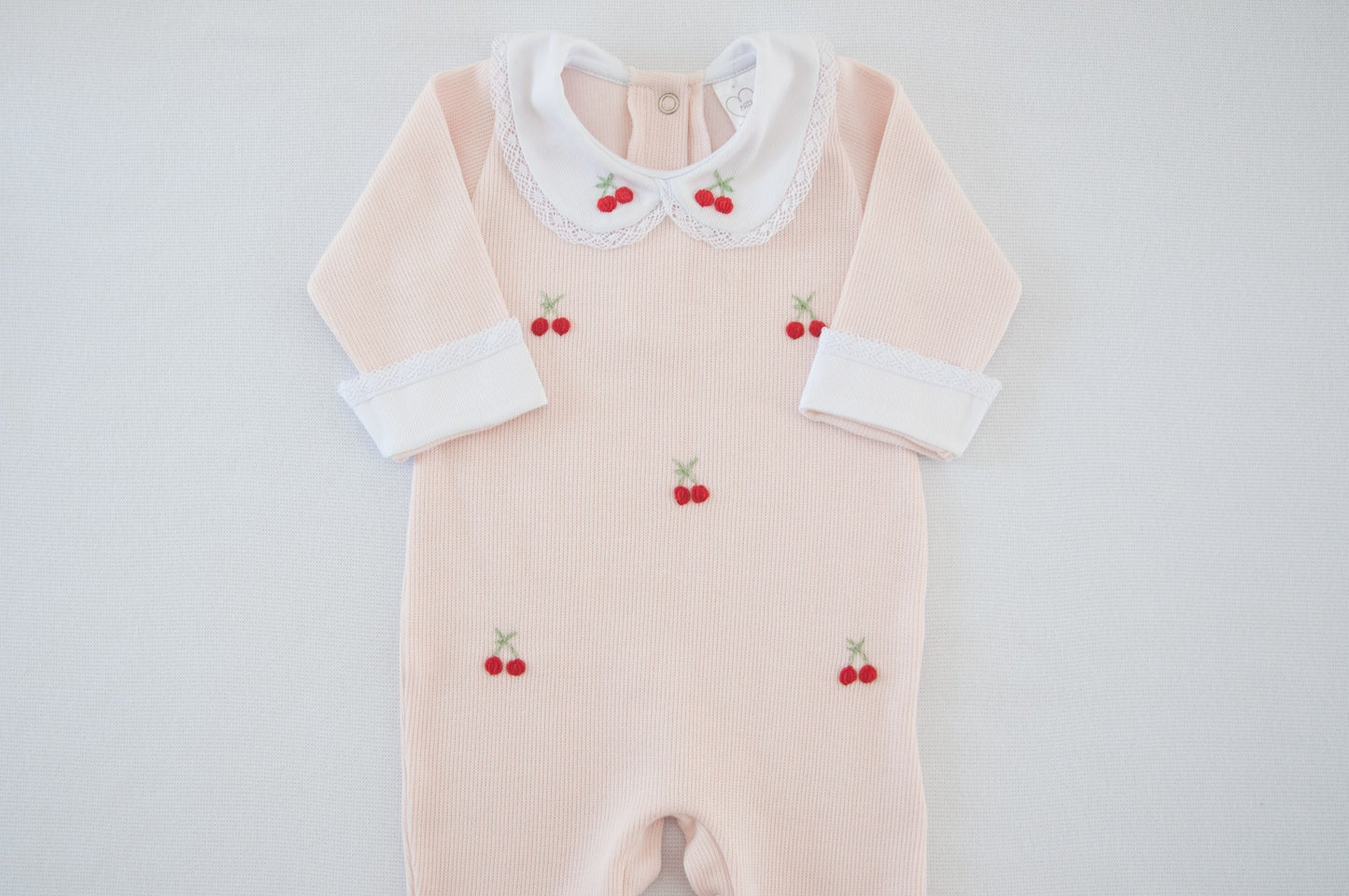 Macacão Bebê Cerejinha Rosa Buá