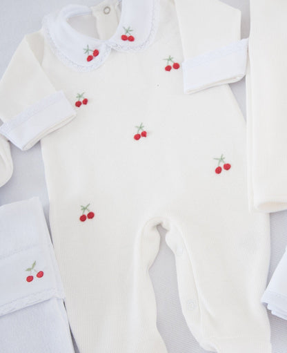 Macacão Bebê Cerejinha Branco Buá