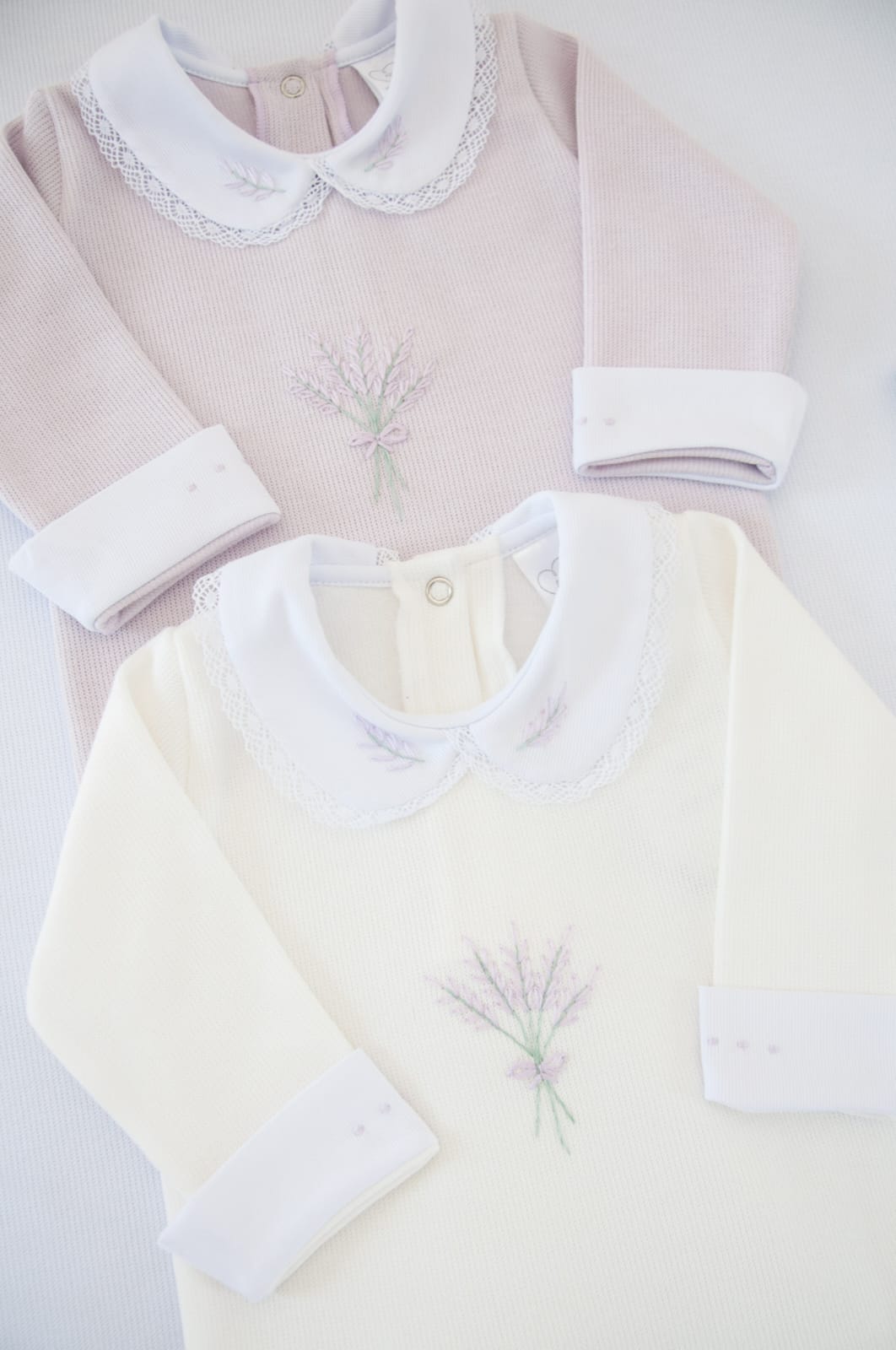Macacão Bebê Lavanda Lilás Buá