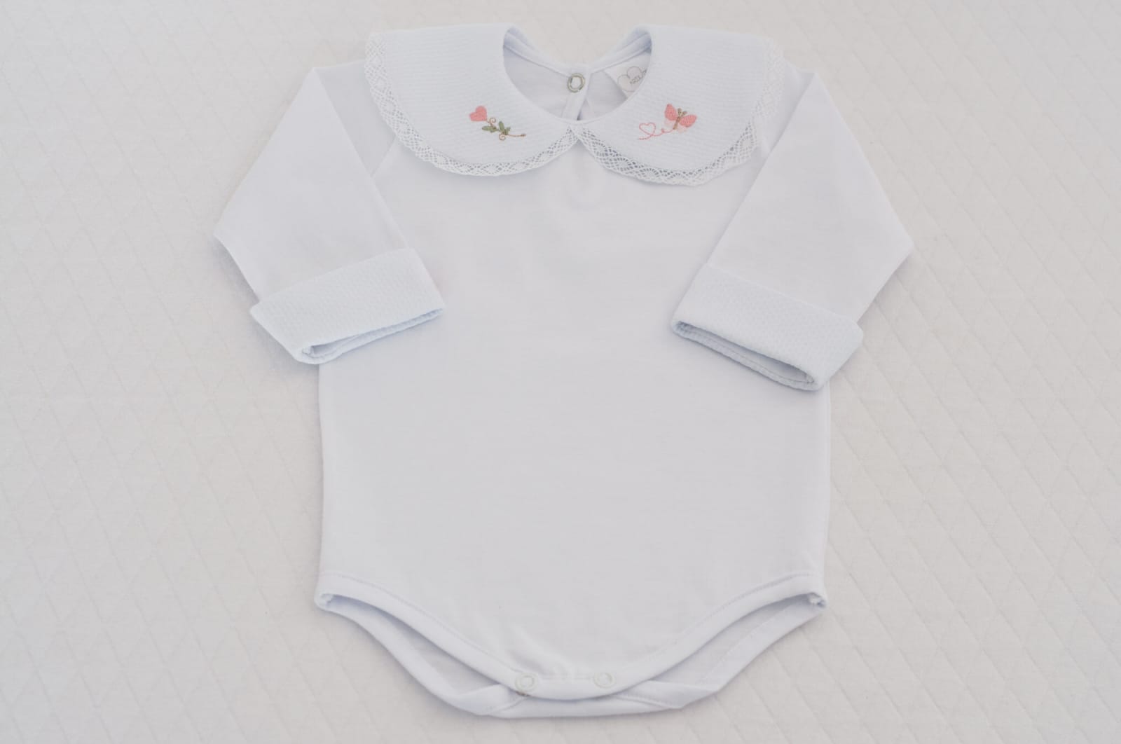 Macacão Bebê Jardineira/Body Love Buá