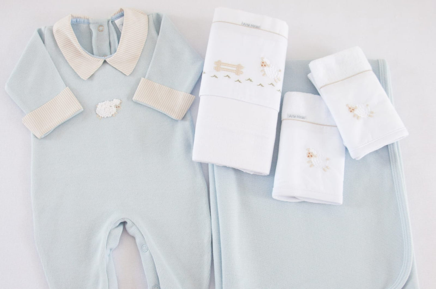 Saída Maternidade Azul Ovelha Buá