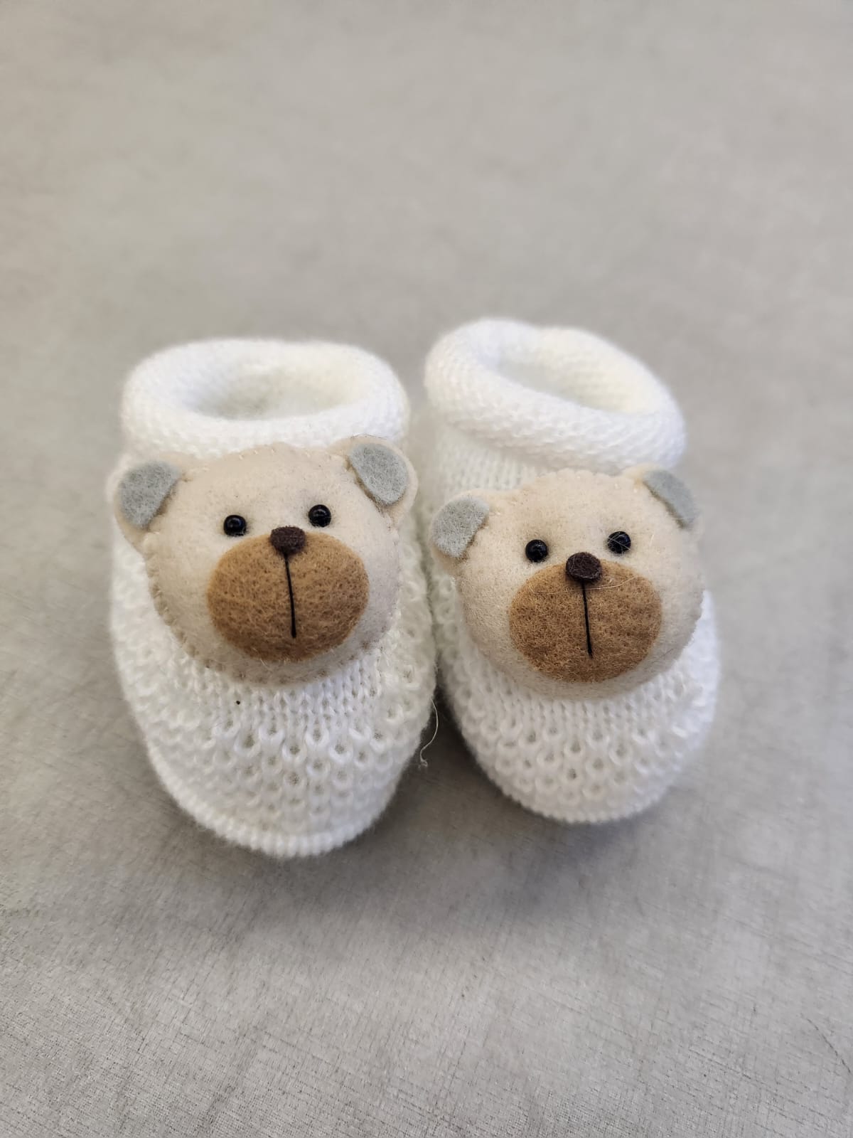 Sapatinho Tricot Urso Branco Buá