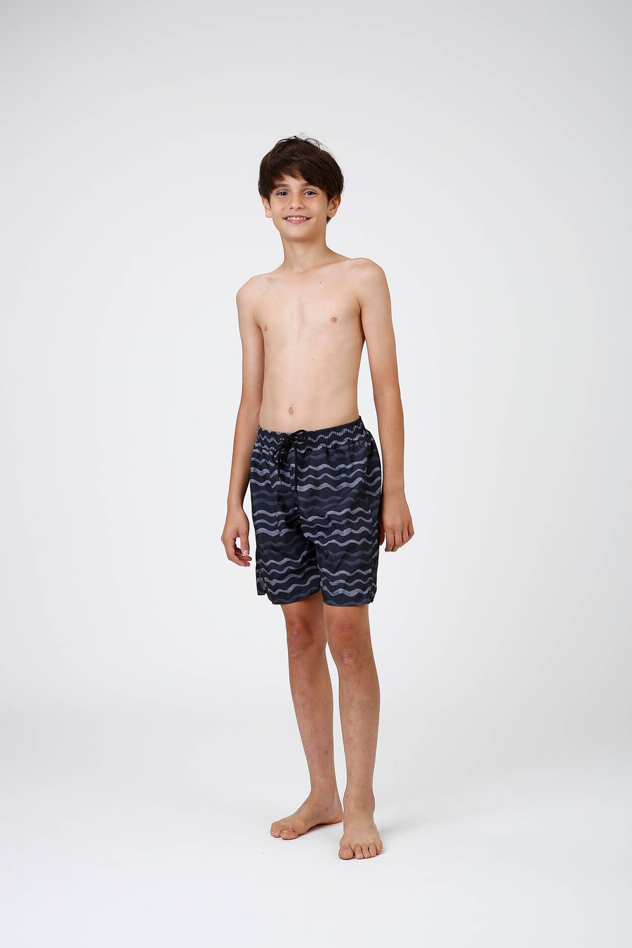 Short Teen Preto Bruno Wave Siri