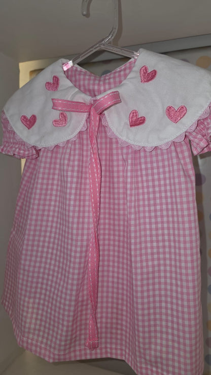 Vestido Bebê Rosa Corações Buá