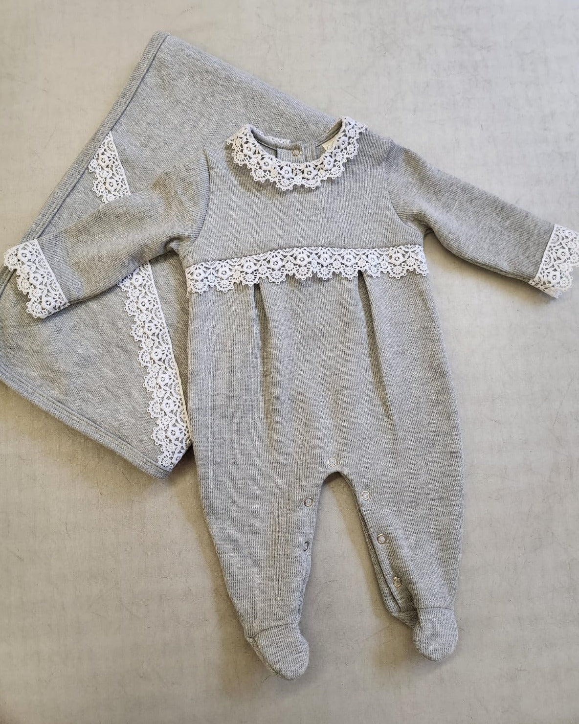 Saída Maternidade Cinza Buá