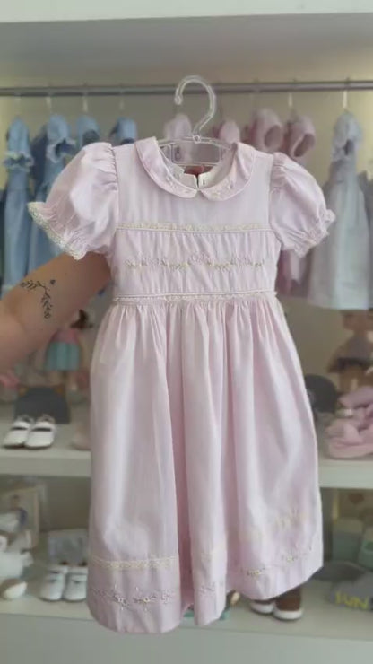 Vestido Infantil Rosa Clássico Bordado Buá