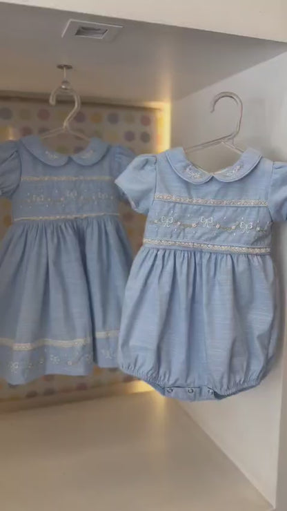 Vestido Bebê Azul Bordado Buá